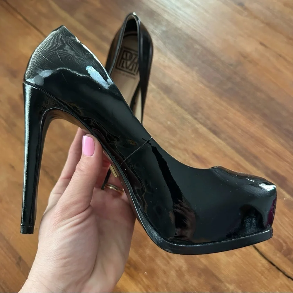 Pour La Victoire sleek pour